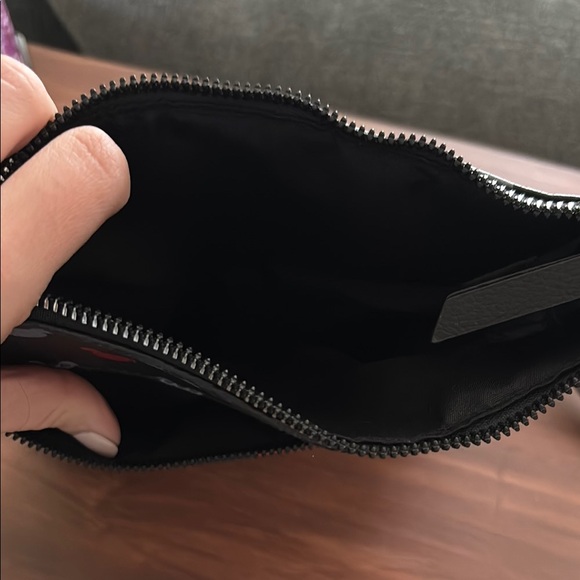 Disney Mickey Mouse Crossbody Bag and Wallet Set - Picture 3 of 8